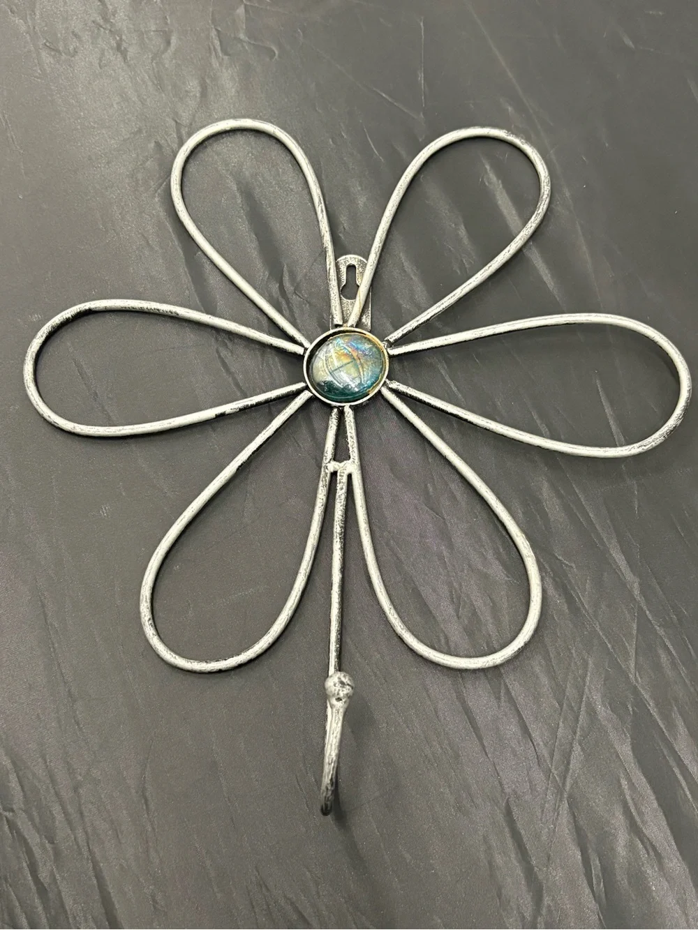 Decorative Metal Flower Wall Hanging Hook in Silver